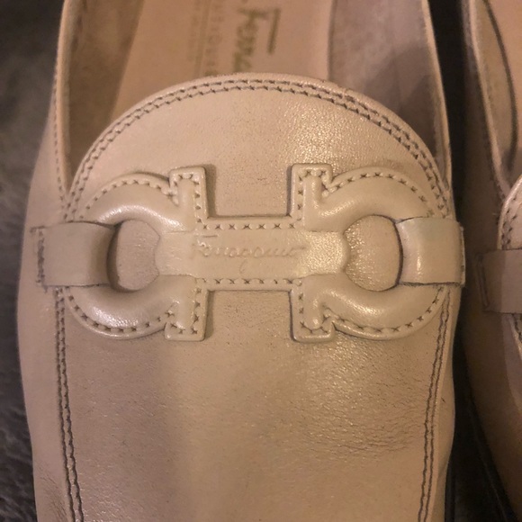 ❗️Salvatore Ferragamo Loafers❗️ - Picture 2 of 8